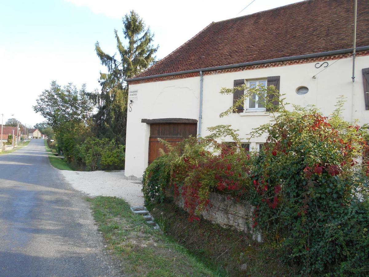 Chez Scallan B&B Sens sur Seille Exteriör bild